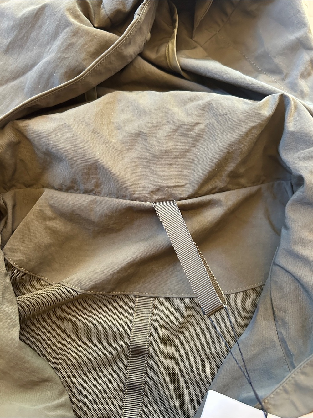 lululemon athletica Olive Green “Always Efortless” Evolve Utility Hooded Jacket - Picture 5 of 8